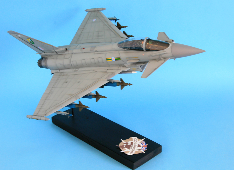 EF2000_083_revell_final.jpg